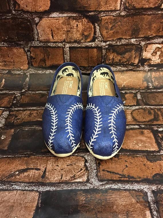 Toms baseball hot sale shoes