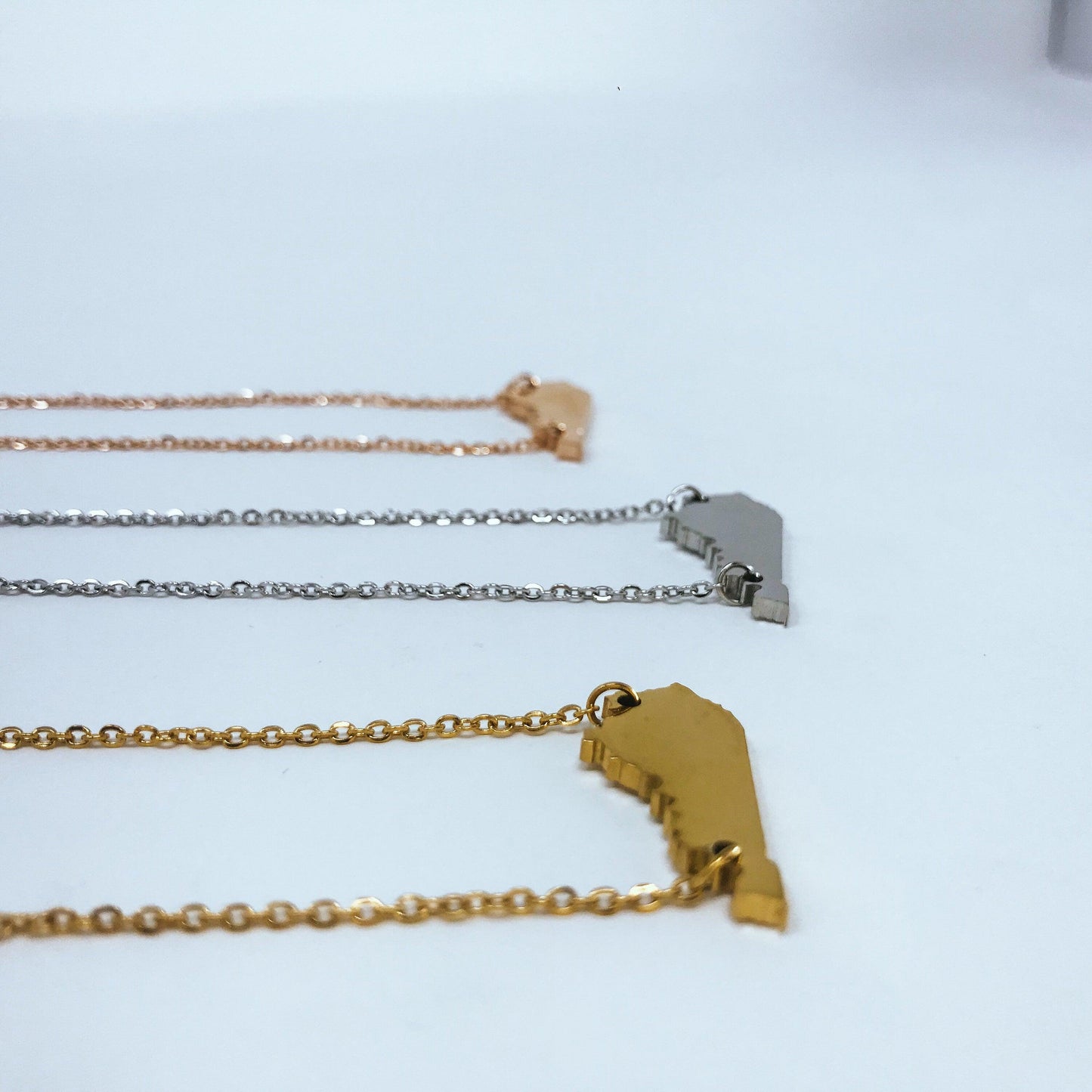 Kentucky State Silhouette Necklaces in 3 different colors: Gold, Silver & Rose Gold