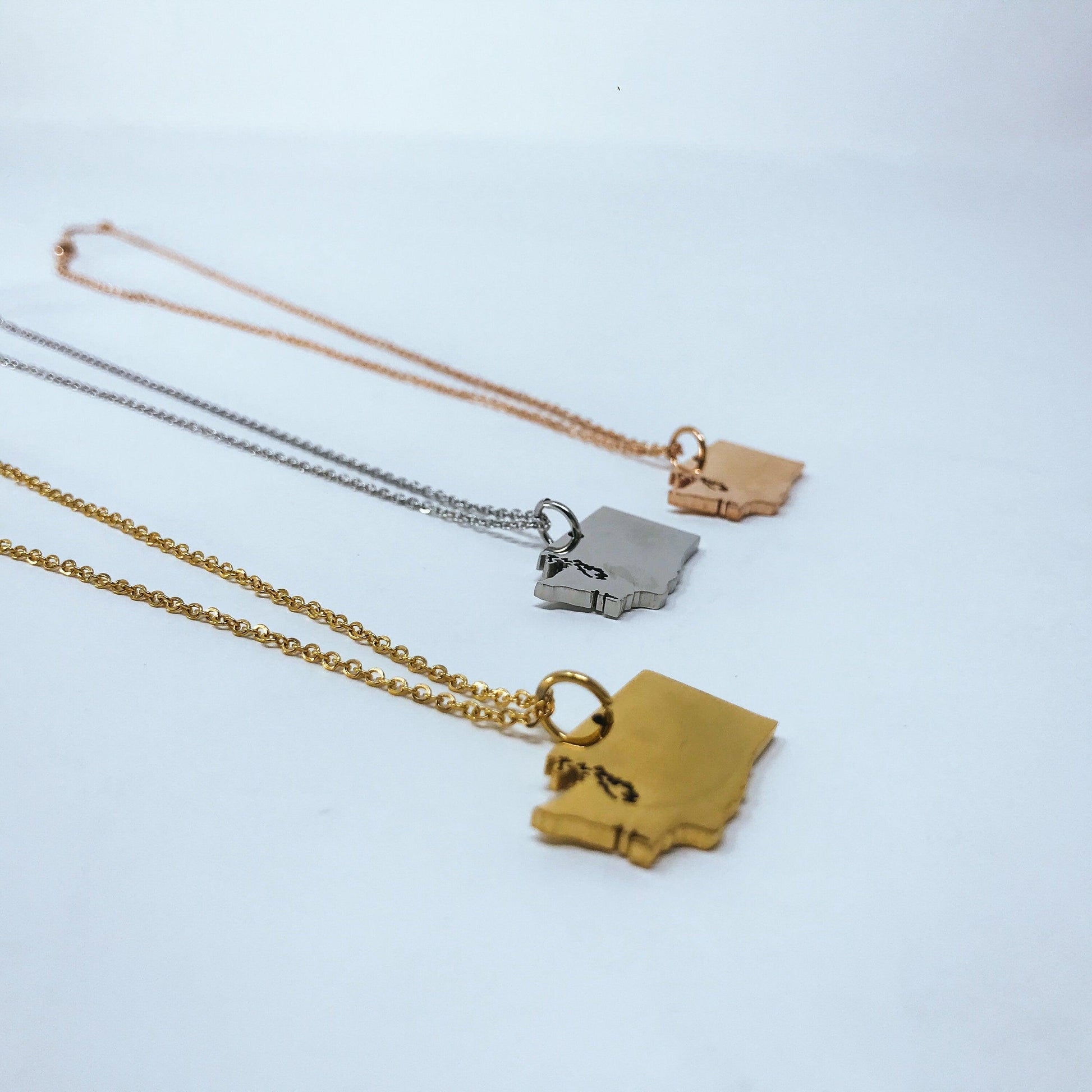 Washington State Silhouette Necklaces in 3 different colors: Gold, Silver & Rose Gold
