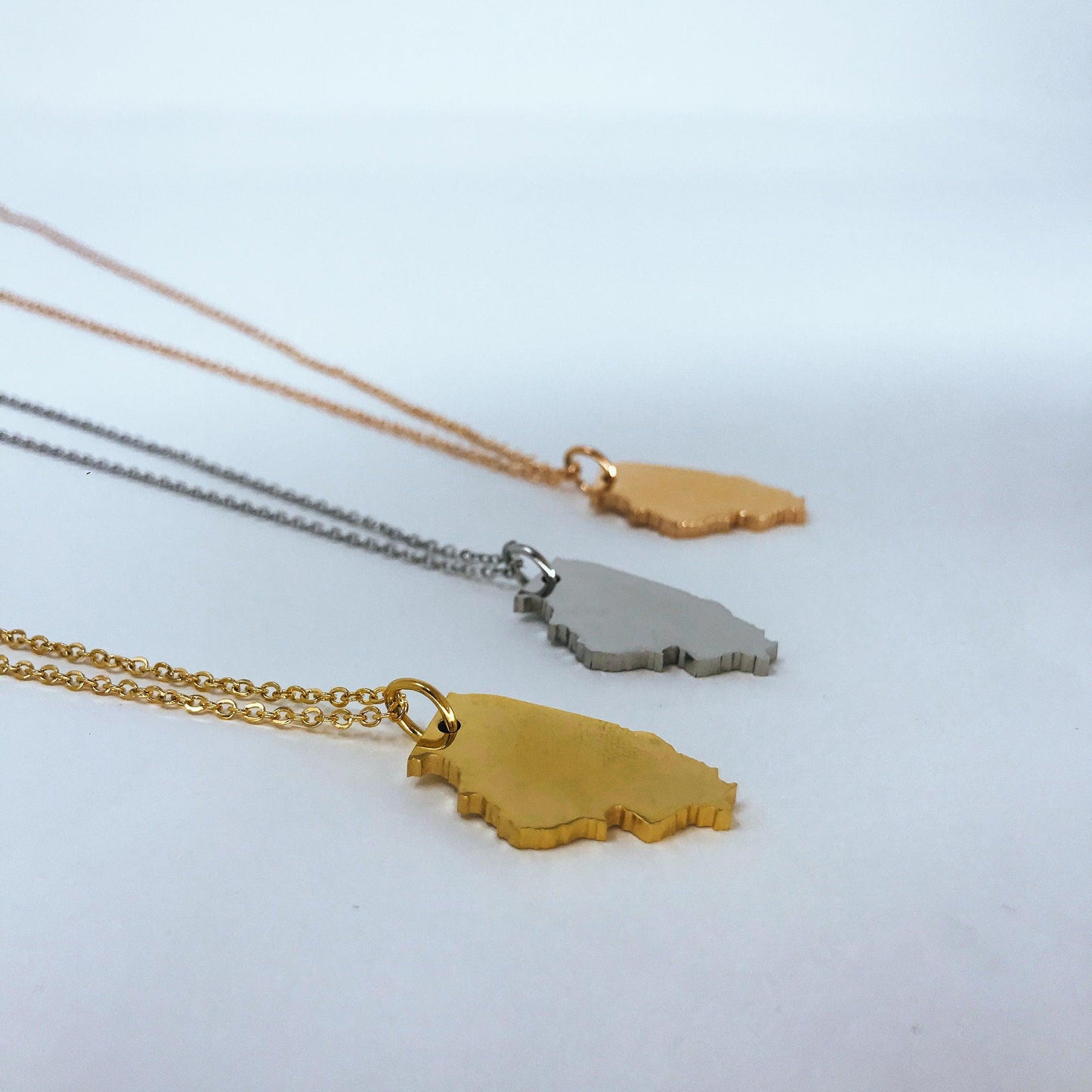 Illinois State Silhouette Necklaces in 3 different colors: Gold, Silver & Rose Gold